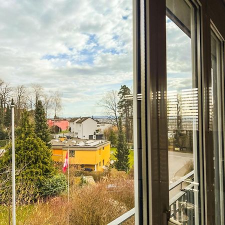 Dachwohnung In Flughafennaehe Kloten Extérieur photo