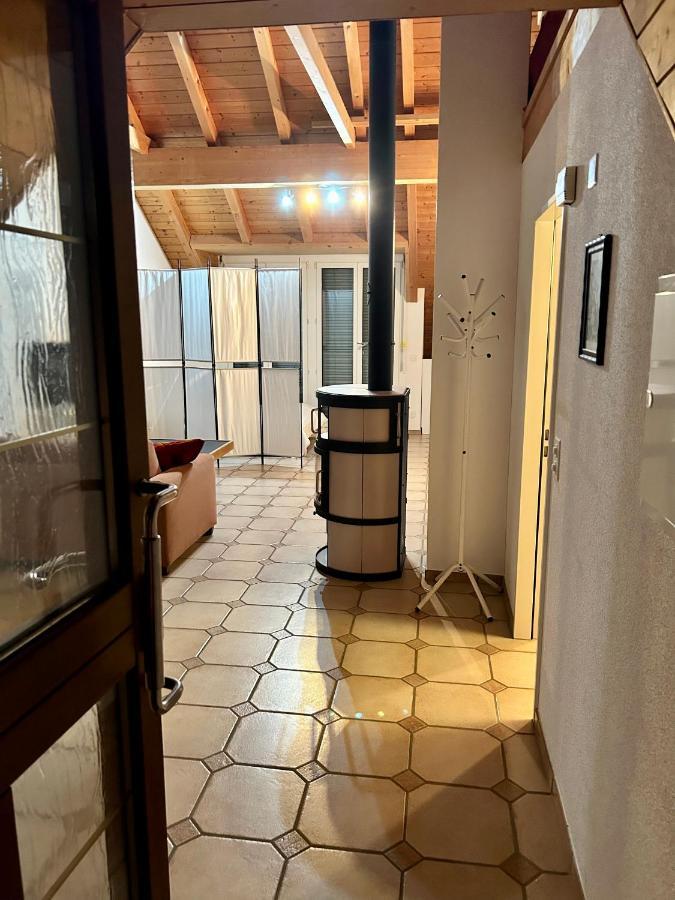 Dachwohnung In Flughafennaehe Kloten Extérieur photo