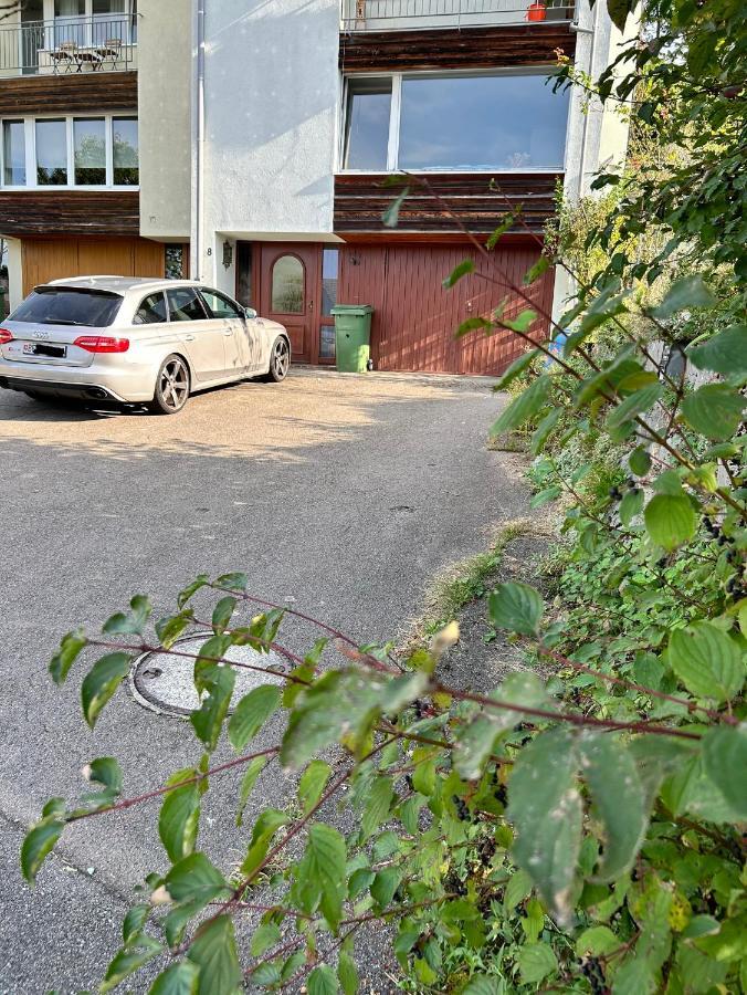 Dachwohnung In Flughafennaehe Kloten Extérieur photo