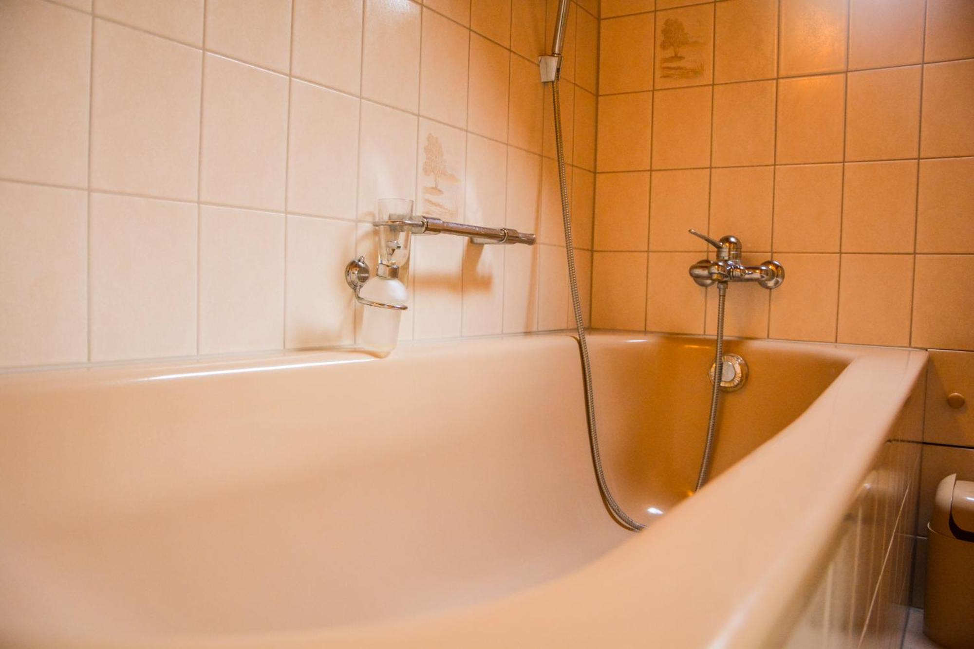 Dachwohnung In Flughafennaehe Kloten Extérieur photo