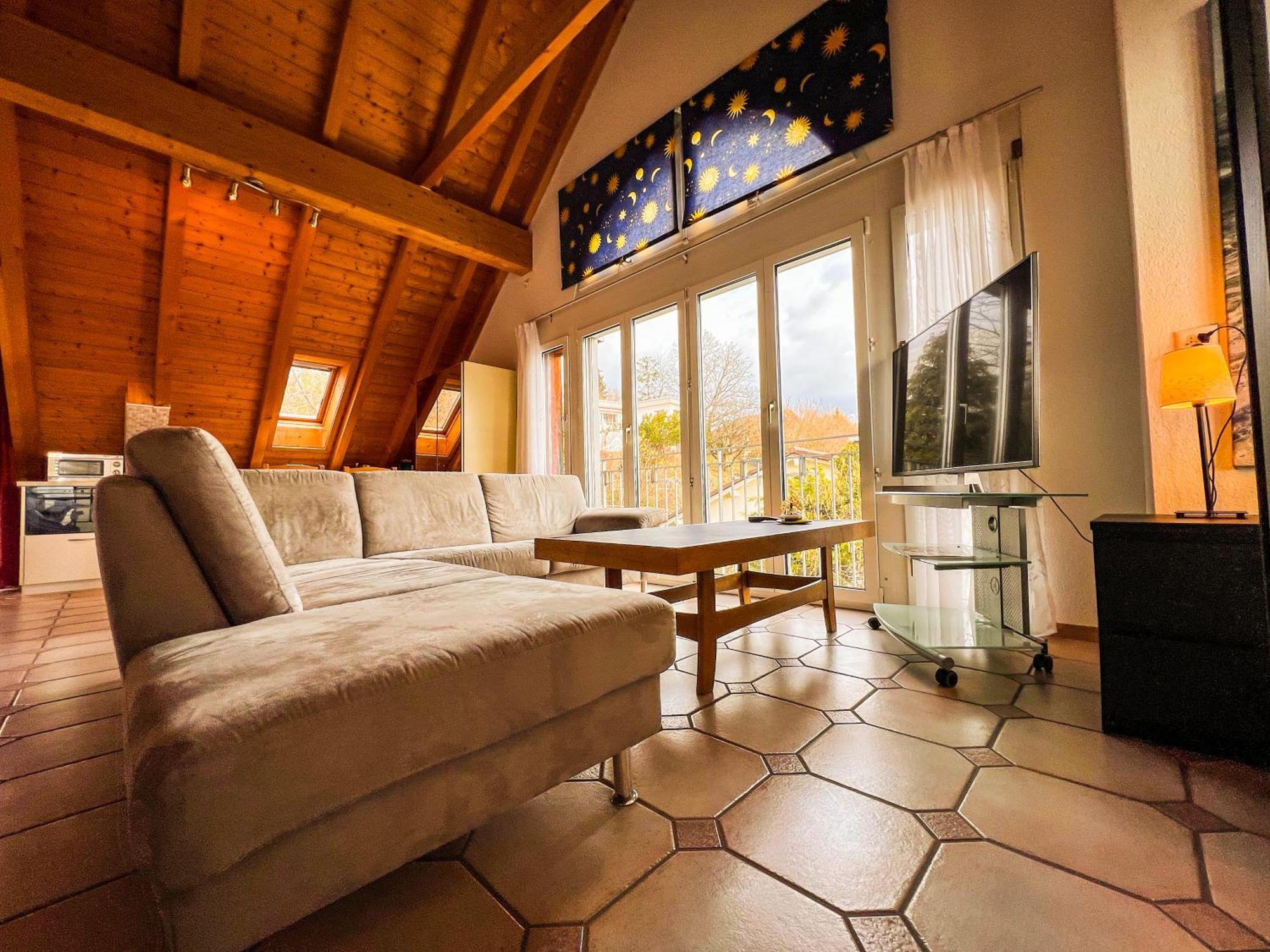 Dachwohnung In Flughafennaehe Kloten Extérieur photo