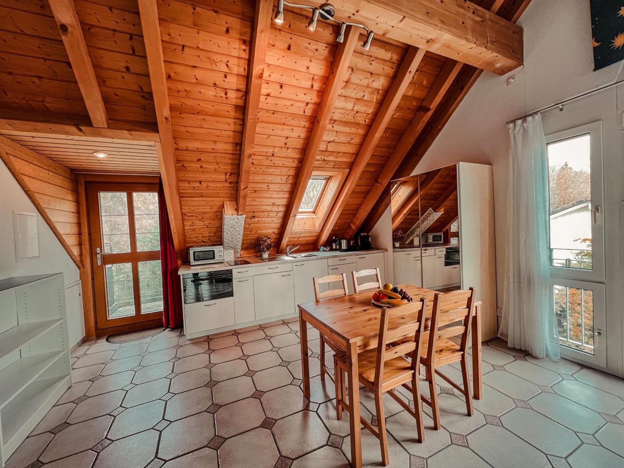 Dachwohnung In Flughafennaehe Kloten Extérieur photo